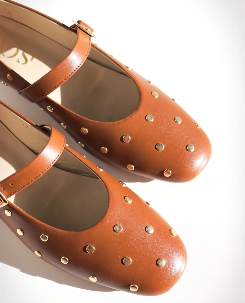 ROS Lisbon - ALMA Studs Camel (6)