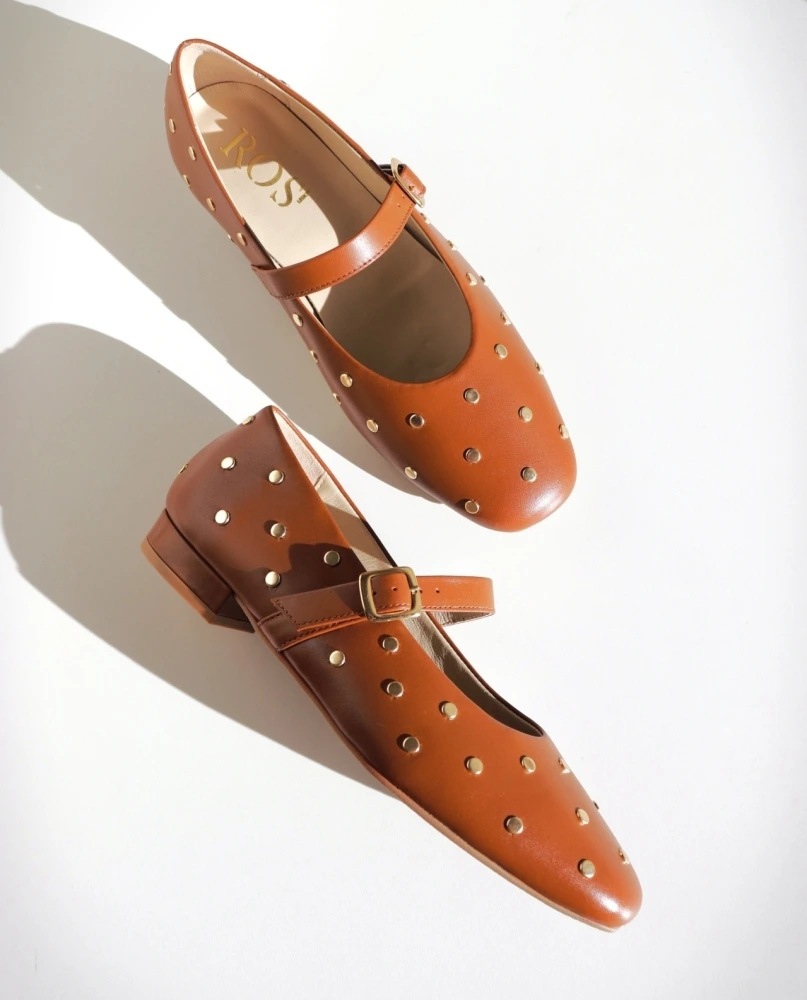 ROS Lisbon - ALMA Studs Camel (2)