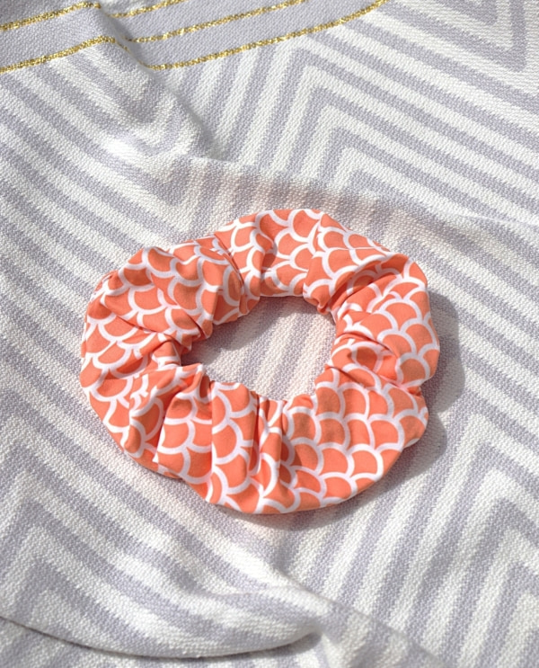 Scrunchie Ondas Coral