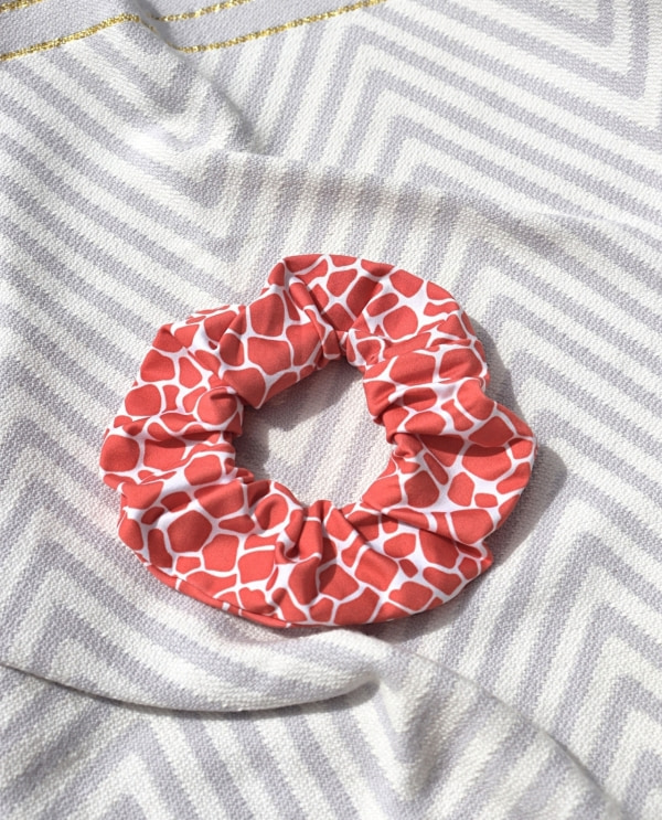 Scrunchie Giraffe